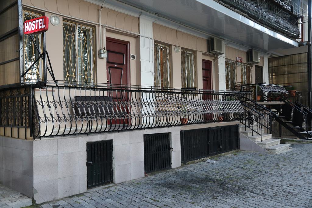 Hostel Saba Kutaisi Esterno foto